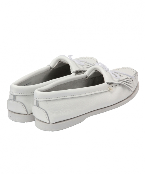 Minnetonka（ミネトンカ）の「[ミネトンカ]MINNETONKA スムースモカシンシューズ（モカシン/デッキシューズ・レディース・ホワイト/ネイビー・5/7/8/6）」の9枚目の写真