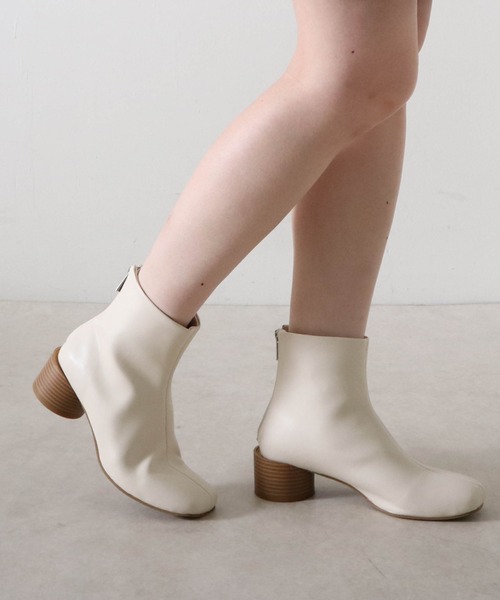 Cheek(チーク)の「ウッドヒールショートブーツ(ブーツ・レディース・ブラック/オフホワイト・SMALL/MEDIUM/LARGE)」の14枚目の写真