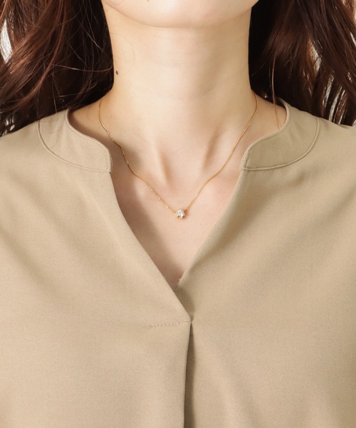 NAVY（ネイビー）の「涼感麻風キーネックブラウス（シャツ/ブラウス・レディース・グリーン/ベージュ/ホワイト・フリー）」の11枚目の写真