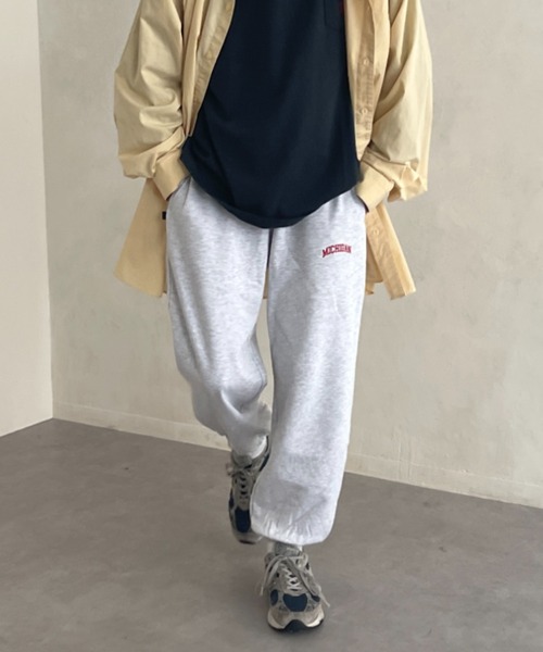 CPCM（シーピーシーエム）の「1ポイント刺繍裏毛スウェットパンツ（スウェットパンツ・メンズ・ネイビー/グレー/グリーン/マスタード・FREE）」の2枚目の写真