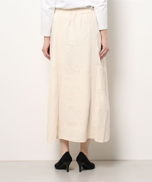 Samansa Mos2（サマンサ モスモス）の「レースギャザースカート（スカート・レディース・ラベンダー/ブラック/キナリ・ﾌﾘ-）」の4枚目の写真