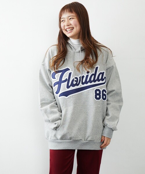 FREAK'S STORE（フリークスストア）の「FREAK'S STORE/フリークスストア フェルトロゴ SWEAT HOODIE/スウェット/サガラ/刺繍（パーカー・メンズ・グレー/グリーン/ブラック/ライトグレー・LARGE/MEDIUM）」の3枚目の写真