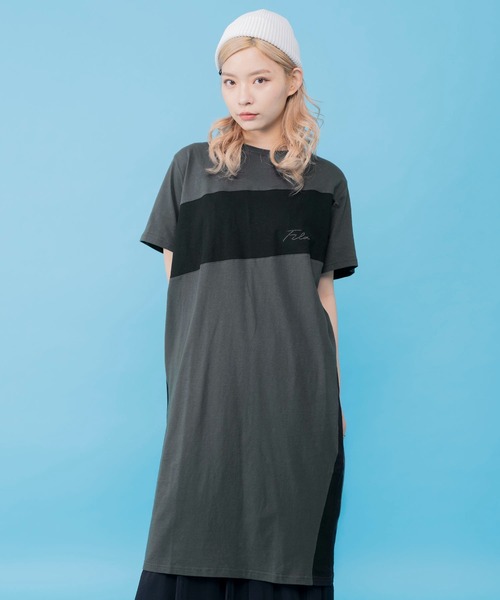 FILA(フィラ)の「FILA/フィラ 筆記体 ブランドロゴ刺繍 配色切替 ドロップショルダー 半袖 Tシャツ ワンピース(ワンピース・レディース・ホワイト/ブラック/チャコール/グリーン・FREE)」の3枚目の写真