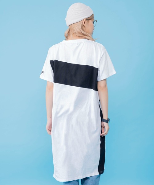 FILA(フィラ)の「FILA/フィラ 筆記体 ブランドロゴ刺繍 配色切替 ドロップショルダー 半袖 Tシャツ ワンピース(ワンピース・レディース・ホワイト/ブラック/チャコール/グリーン・FREE)」の19枚目の写真