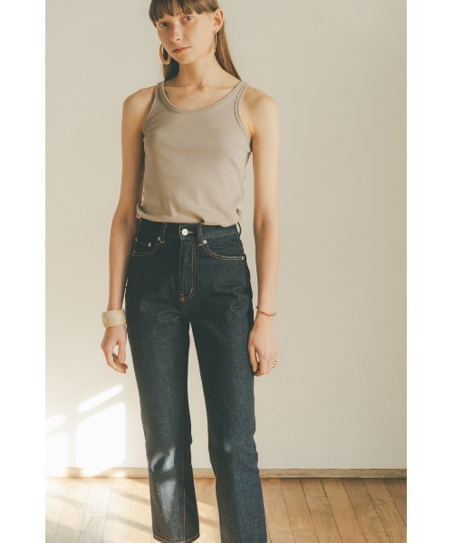 CLANE（クラネ）の「BASIC RIB TANK TOPS（タンクトップ・レディース・ホワイト/ブラック/ベージュ/アイボリー・1/2）」の6枚目の写真