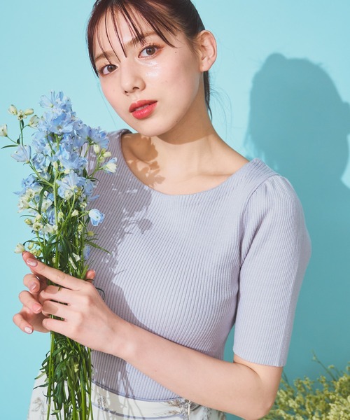 NOELA(ノエラ)の「ツイスト2WAYリブニット(ニット/セーター・レディース・ピンク/ブルー/ブラック/ブラウン/オフホワイト・フリー)」の4枚目の写真