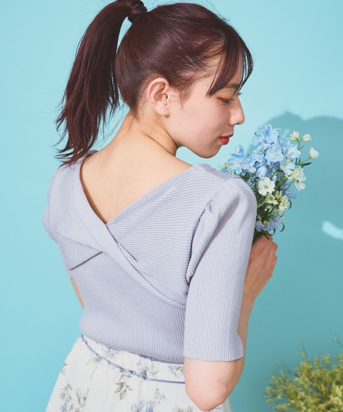 NOELA(ノエラ)の「ツイスト2WAYリブニット(ニット/セーター・レディース・ピンク/ブルー/ブラック/ブラウン/オフホワイト・フリー)」の16枚目の写真