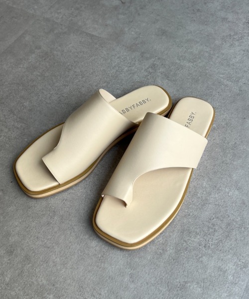 Chez toi（シェトワ）の「フラットトングサンダル（サンダル・レディース・グレー/オフホワイト/ブラック・S/M/L）」の2枚目の写真