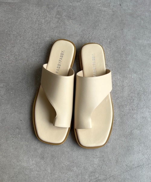 Chez toi（シェトワ）の「フラットトングサンダル（サンダル・レディース・グレー/オフホワイト/ブラック・S/M/L）」の6枚目の写真