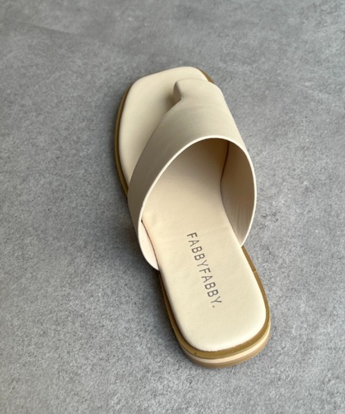 Chez toi（シェトワ）の「フラットトングサンダル（サンダル・レディース・グレー/オフホワイト/ブラック・S/M/L）」の11枚目の写真