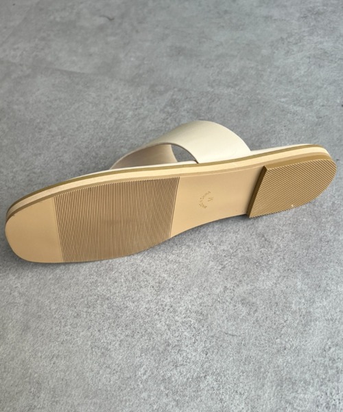 Chez toi（シェトワ）の「フラットトングサンダル（サンダル・レディース・グレー/オフホワイト/ブラック・S/M/L）」の12枚目の写真