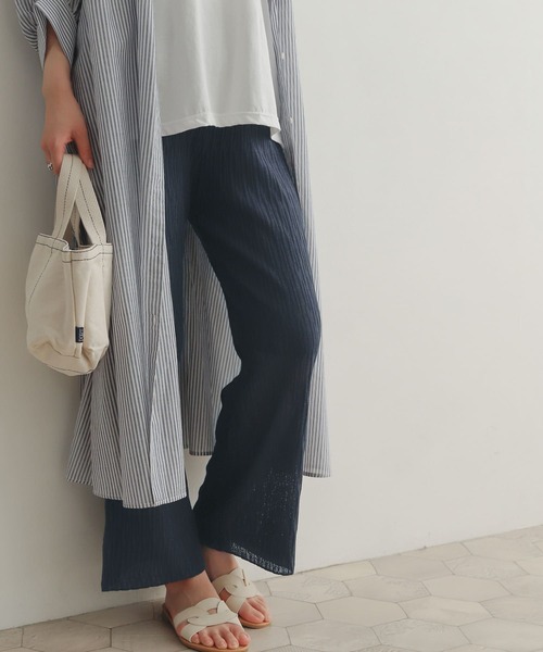 URBAN RESEARCH DOORS(アーバンリサーチドアーズ)の「シャーリングKNITパンツ(その他パンツ・レディース・ブラウン/ネイビー・MEDIUM)」の1枚目の写真