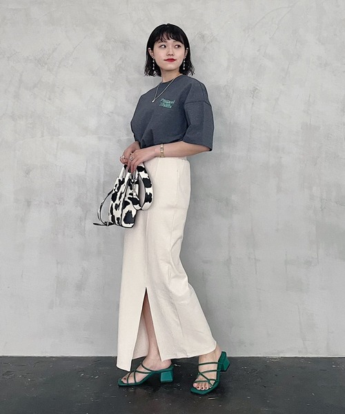 PAGEBOY（ページボーイ）の「カットスリットナロースカート（スカート・レディース・オフホワイト/ブラック/チャコールグレー・FREE）」の15枚目の写真