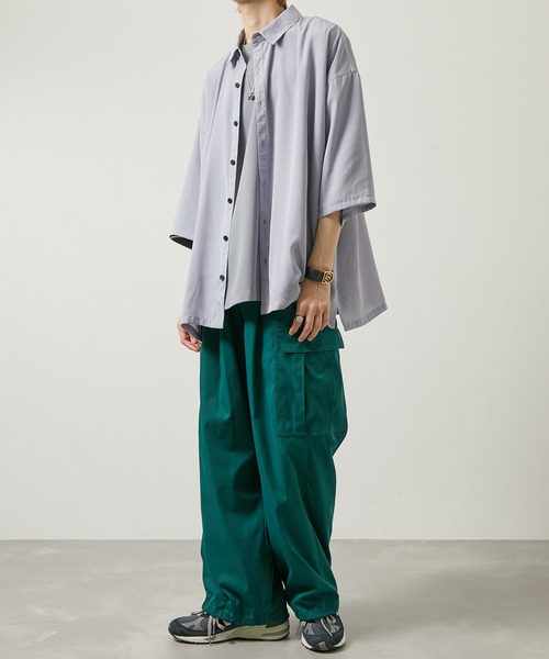 iisy（イージー）の「【 iisy 】ドルマンライクバックプリントシャツ（シャツ/ブラウス・メンズ・ブラック/ライトグレー・S/M/L/XL）」の4枚目の写真