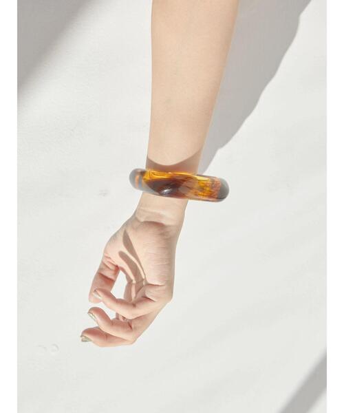 AMERICAN HOLIC（アメリカンホリック）の「マーブルスクエアバングル（バングル/リストバンド・レディース・ホワイト/ベージュ/グリーン/ブラウン・FREE）」の17枚目の写真