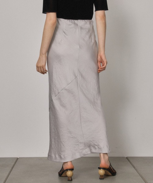 PUBLIC TOKYO(パブリックトウキョウ)の「サテンドレープフレアスカート/ウォッシャブル(スカート・レディース・シルバー/ブラック・FREE)」の14枚目の写真