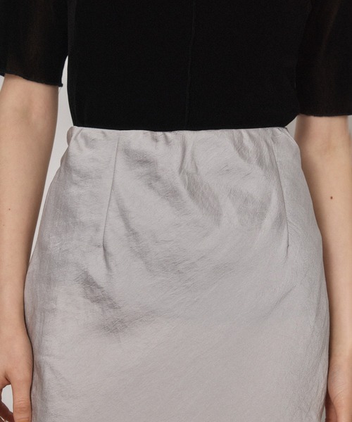 PUBLIC TOKYO(パブリックトウキョウ)の「サテンドレープフレアスカート/ウォッシャブル(スカート・レディース・シルバー/ブラック・FREE)」の15枚目の写真