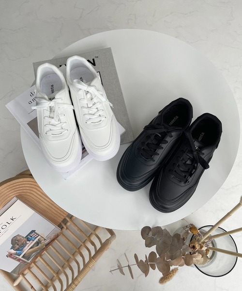 AS KNOW AS plus（アズノゥアズプラス）の「ロゴ 厚底スニーカー（スニーカー・レディース・ホワイト/ブラック/ベージュ・S/M/L/LL）」の11枚目の写真