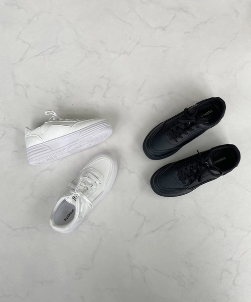 AS KNOW AS plus（アズノゥアズプラス）の「ロゴ 厚底スニーカー（スニーカー・レディース・ホワイト/ブラック/ベージュ・S/M/L/LL）」の10枚目の写真