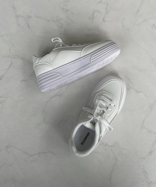 ノン♡様 AS KNOW AS plus（アズノゥアズプラス）の「ロゴ 厚底スニーカー