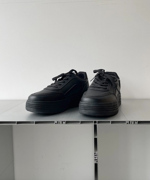 AS KNOW AS plus（アズノゥアズプラス）の「ロゴ 厚底スニーカー（スニーカー・レディース・ホワイト/ブラック/ベージュ・S/M/L/LL）」の8枚目の写真