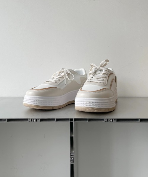 AS KNOW AS plus（アズノゥアズプラス）の「ロゴ 厚底スニーカー（スニーカー・レディース・ホワイト/ブラック/ベージュ・S/M/L/LL）」の12枚目の写真