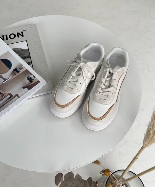 AS KNOW AS plus（アズノゥアズプラス）の「ロゴ 厚底スニーカー（スニーカー・レディース・ホワイト/ブラック/ベージュ・S/M/L/LL）」の15枚目の写真