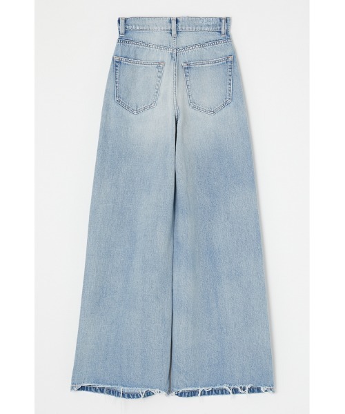 MOUSSY（マウジー）の「RIPPED HEM WIDE FLARE（デニムパンツ・レディース・ライトブルー・1/0/2）」の12枚目の写真
