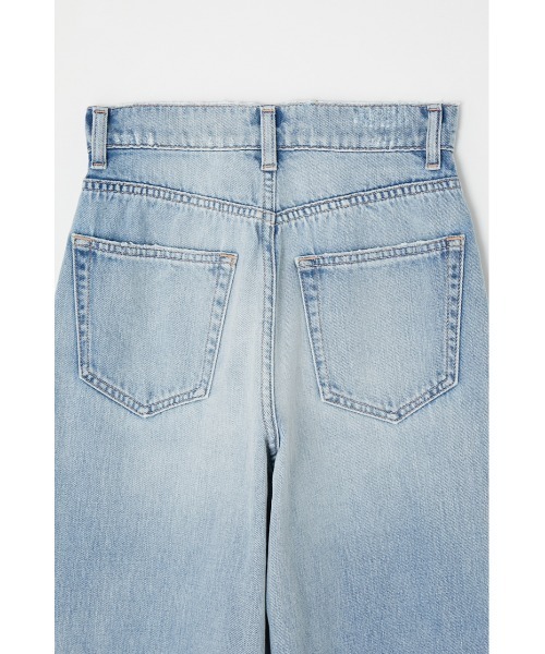 MOUSSY（マウジー）の「RIPPED HEM WIDE FLARE（デニムパンツ・レディース・ライトブルー・1/0/2）」の16枚目の写真