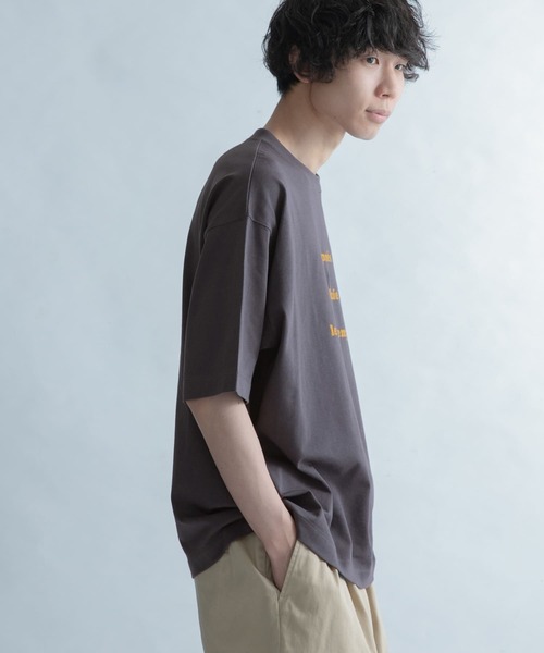 FORK&SPOON（フォークアンドスプーン）の「『ユニセックス』FORK&SPOON　フレンチロゴショートスリーブTシャツ（Tシャツ/カットソー・メンズ・チャコールグレー/オフホワイト・4/5）」の5枚目の写真