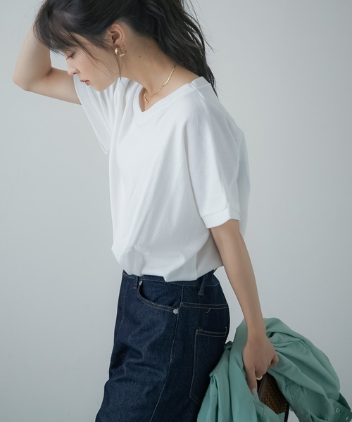 Fashion Letter（ファッションレター）の「Vネックコットンワッフルカットソー（Tシャツ/カットソー・レディース・ブラック/オフホワイト/チャコール・M）」の10枚目の写真
