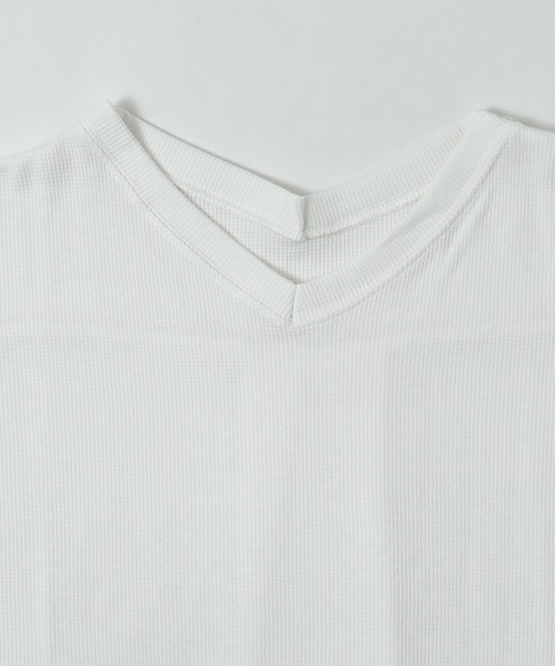 Fashion Letter（ファッションレター）の「Vネックコットンワッフルカットソー（Tシャツ/カットソー・レディース・ブラック/オフホワイト/チャコール・M）」の6枚目の写真