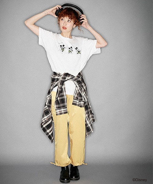 AVIREX(アヴィレックス)の「【直営店限定】AVIREX/MICKEY MOUSE 333 T-SHIRT/ アヴィレックス/ミッキーマウス 333 ティーシャツ(Tシャツ/カットソー・レディース・ホワイト/チャコール・F)」の11枚目の写真