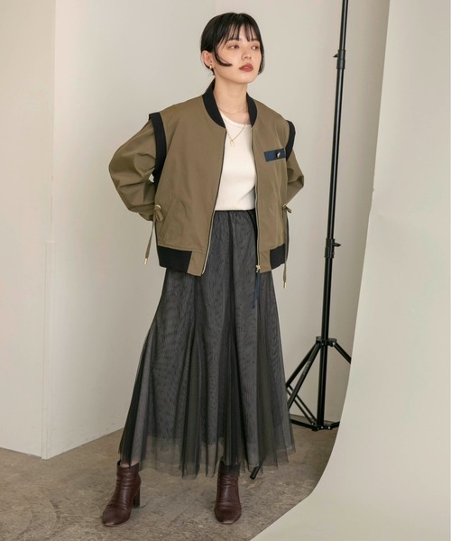 Eimee Law(エイミーロウ)の「バックフリルミリタリーベストブルゾン(ブルゾン・レディース・ブラック/ベージュ/カーキ・38)」の18枚目の写真