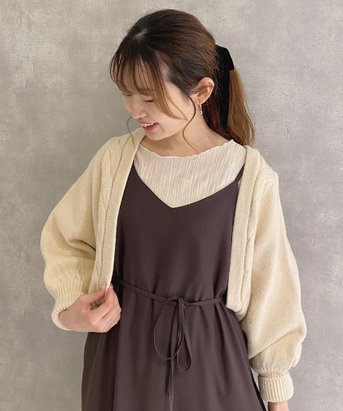 flower(フラワー)の「ケーブルボレロカーディガン(カーディガン/ボレロ・レディース・ブラウン/アイボリー・FREE)」の17枚目の写真