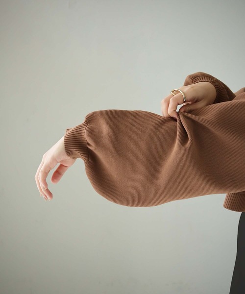 cheriella（シェリエラ）の「【cheriella】WEB限定スポンディッシュガーターショートプルオーバー（ニット/セーター・レディース・ブラック/ブラウン/グリーン/アイボリー/ワインレッド/ブルー/ライトグレー/ピンク・M）」の18枚目の写真