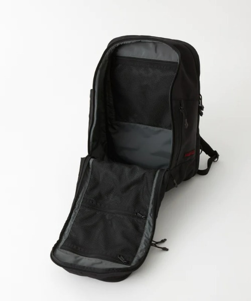 WHITE MOUNTAINEERING（ホワイトマウンテニアリング）の「WM×BRIEFING BACK PACK（バックパック/リュック・メンズ・ブラック・FREE）」の3枚目の写真