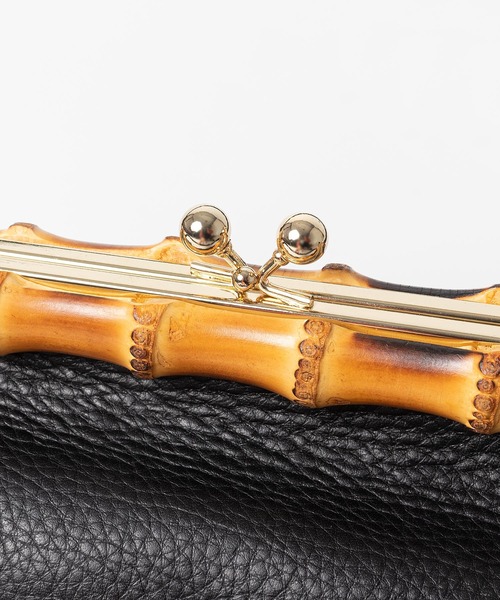 POMTATA（ポンタタ）の「・POMTATA / ポンタタ  グローブレザー2wayバンブーがま口ショルダーバッグ TAC SNK P2542 SNK（ハンドバッグ・レディース・ブラック・FREE）」の13枚目の写真