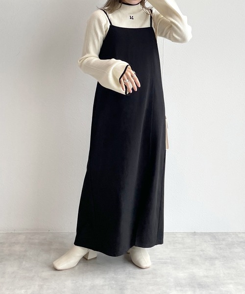 w closet（ダブルクローゼット）の「【お気に入り数1.8万人突破】リブフレアスリーブハイネックプルオーバー（ニット/セーター・レディース・ブラック/オフホワイト/サックスブルー/ホワイト×ブラック/ブラック系その他/ホワイト系その他/サックスブルー系/ブラック×ホワイト・FREE）」の11枚目の写真