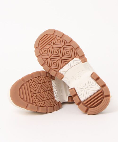 CONVERSE（コンバース）の「ALL STAR 100 TREKWAVE HI / オールスター　１００　トレックウエーブ　ＨＩ（スニーカー・メンズ・ホワイト・7/9/7.5/5.5/5/6.5/9.5/10.5/4/4.5/3/8.5/8/11.5/3.5）」の3枚目の写真