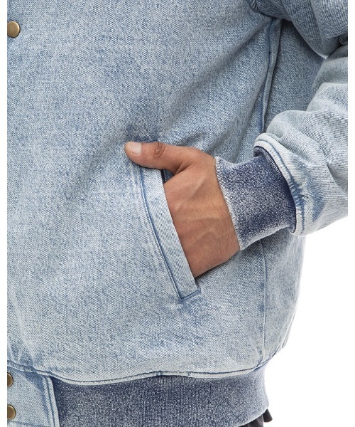 BILLABONG（ビラボン）の「BILLABONG メンズ 【WAVE WASHED】 DENIM STADIUM JACKET ジャケット 【2022年秋冬モデル】/ビラボンスタジャン（ブルゾン・メンズ・インディゴブルー/ブルー・MEDIUM/LARGE/X-LARGE/SMALL）」の10枚目の写真