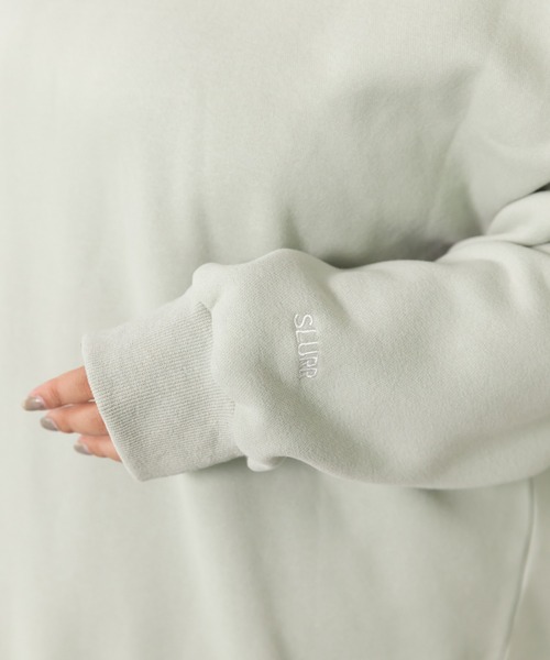 SLURR（スラ―）の「[大きいサイズ]ウラキモウボリュームスリーブチュニック（スウェット・レディース・モカ/チャコールグレー/アイボリー/ミント・L）」の15枚目の写真