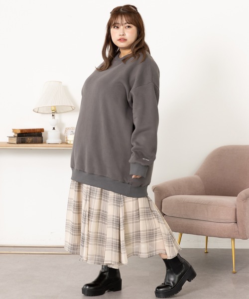 SLURR（スラ―）の「[大きいサイズ]ウラキモウボリュームスリーブチュニック（スウェット・レディース・モカ/チャコールグレー/アイボリー/ミント・L）」の10枚目の写真