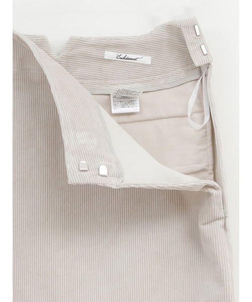 enchainement(アンシェヌマン)の「Corduroy Stretch SK(スカート・レディース・ベージュ/チャコールグレー/オフホワイト・1/2)」の7枚目の写真