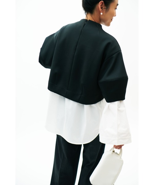 【emmi atelier】コラボ金子綾 ダンボールクロップドセット　黒 emmi（エミ）の「【emmi atelier】金子綾 ダンボールクロップド