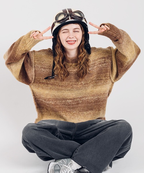 MUHET（ミュエータ）の「グラデーションニットプルオーバー（ニット/セーター・レディース・ブルー/ブラウン/パープル・X-LARGE/MEDIUM）」の4枚目の写真