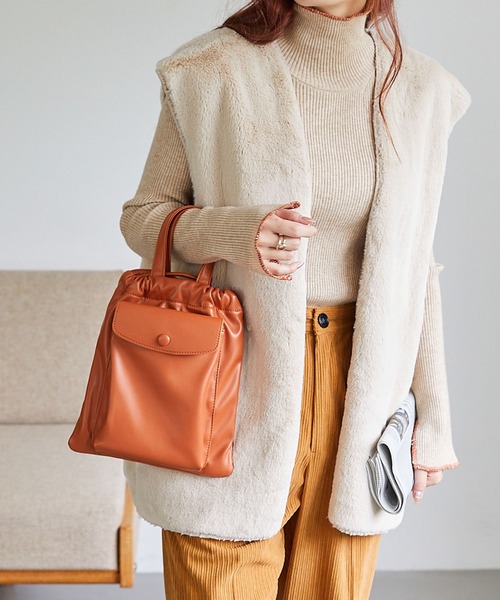 Chaco closet(チャコ クローゼット)の「スマホポケット付き巾着ショルダーバッグ(ショルダーバッグ・レディース・オレンジ/ブラック/パープル/ピンク/アイボリー/グリーン・FREE)」の15枚目の写真