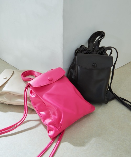 Chaco closet(チャコ クローゼット)の「スマホポケット付き巾着ショルダーバッグ(ショルダーバッグ・レディース・オレンジ/ブラック/パープル/ピンク/アイボリー/グリーン・FREE)」の22枚目の写真