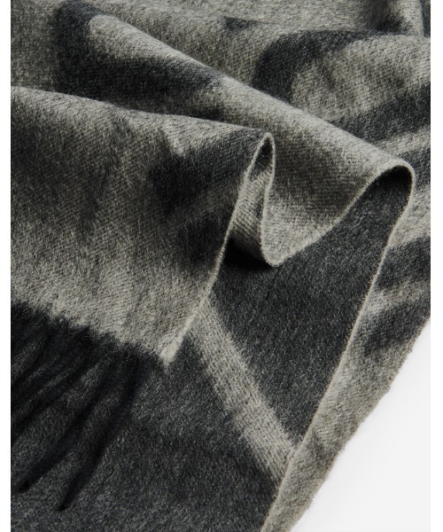 dunhill(ダンヒル)の「【返却】シグネチャー ジャカード カシミア マフラー(マフラー・メンズ・ダークベージュ・ONE SIZE)」の3枚目の写真