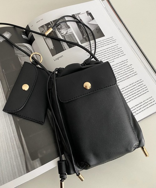 DouDou（ドゥドゥ）の「巾着スマホショルダー（ショルダーバッグ・レディース・アイボリー/ブラック/ベージュ・FREE）」の3枚目の写真